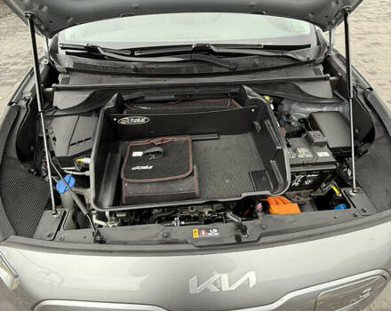 Серый Киа Niro, объемом двигателя 0 л и пробегом 37 тыс. км за 24400 $, фото 42 на Automoto.ua