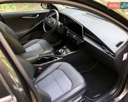 Киа Niro 2022 в Николаеве на Automoto.ua Серый Киа Niro, объемом двигателя 0 л и пробегом 105 тыс. км за 21700 $, фото 12 на Automoto.ua