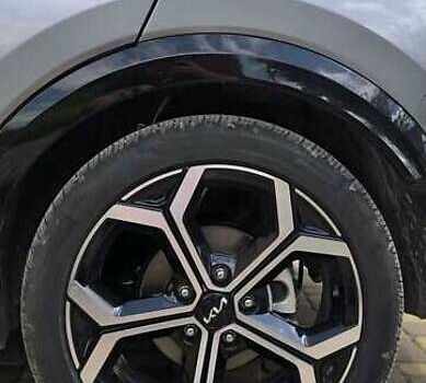 Сірий Кіа Niro, об'ємом двигуна 1.58 л та пробігом 25 тис. км за 19900 $, фото 13 на Automoto.ua