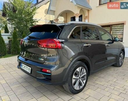 Сірий Кіа Niro, об'ємом двигуна 0 л та пробігом 69 тис. км за 23999 $, фото 17 на Automoto.ua