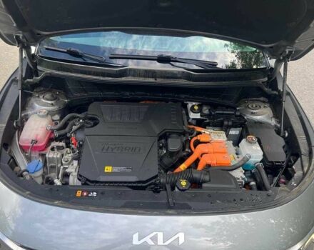Серый Киа Niro, объемом двигателя 1.6 л и пробегом 23 тыс. км за 17000 $, фото 2 на Automoto.ua