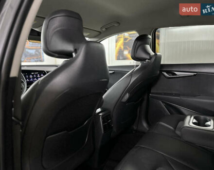 Серый Киа Niro, объемом двигателя 0 л и пробегом 120 тыс. км за 20900 $, фото 91 на Automoto.ua