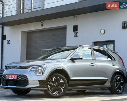 Серый Киа Niro, объемом двигателя 0 л и пробегом 95 тыс. км за 22700 $, фото 6 на Automoto.ua