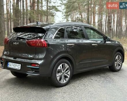 Сірий Кіа Niro, об'ємом двигуна 0 л та пробігом 72 тис. км за 22999 $, фото 7 на Automoto.ua