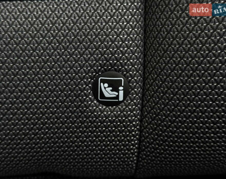 Серый Киа Niro, объемом двигателя 0 л и пробегом 70 тыс. км за 24400 $, фото 95 на Automoto.ua