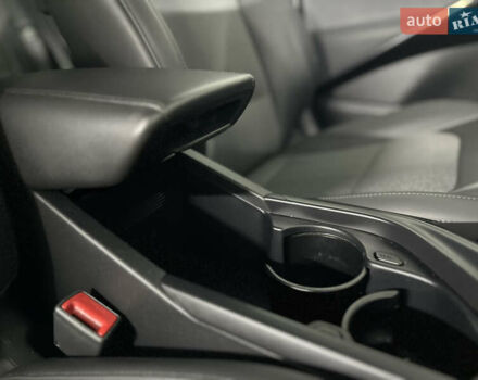 Серый Киа Niro, объемом двигателя 0 л и пробегом 120 тыс. км за 20900 $, фото 83 на Automoto.ua