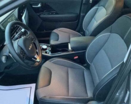 Серый Киа Niro, объемом двигателя 0 л и пробегом 16 тыс. км за 14000 $, фото 8 на Automoto.ua