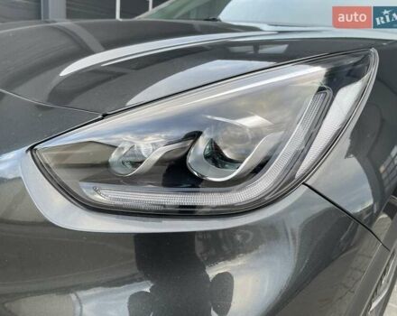 Серый Киа Niro, объемом двигателя 0 л и пробегом 74 тыс. км за 22700 $, фото 16 на Automoto.ua