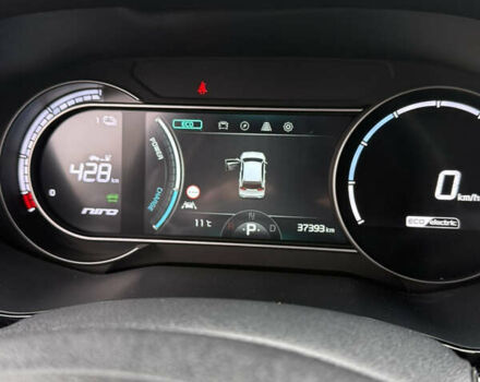 Серый Киа Niro, объемом двигателя 0 л и пробегом 37 тыс. км за 24400 $, фото 25 на Automoto.ua