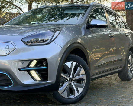 Сірий Кіа Niro, об'ємом двигуна 0 л та пробігом 60 тис. км за 22400 $, фото 3 на Automoto.ua