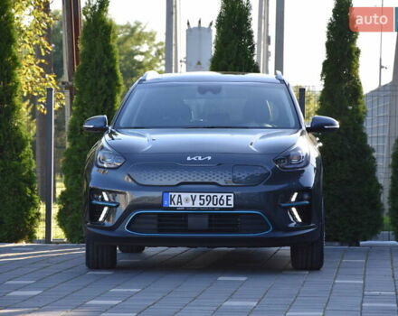 Сірий Кіа Niro, об'ємом двигуна 0 л та пробігом 61 тис. км за 23980 $, фото 2 на Automoto.ua