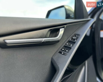 Сірий Кіа Niro, об'ємом двигуна 0 л та пробігом 120 тис. км за 21700 $, фото 55 на Automoto.ua