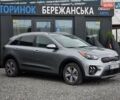 Серый Киа Niro, объемом двигателя 1.6 л и пробегом 75 тыс. км за 18999 $, фото 7 на Automoto.ua
