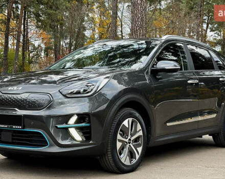 Серый Киа Niro, объемом двигателя 0 л и пробегом 37 тыс. км за 24800 $, фото 4 на Automoto.ua