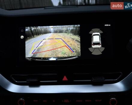 Сірий Кіа Niro, об'ємом двигуна 0 л та пробігом 72 тис. км за 22999 $, фото 99 на Automoto.ua