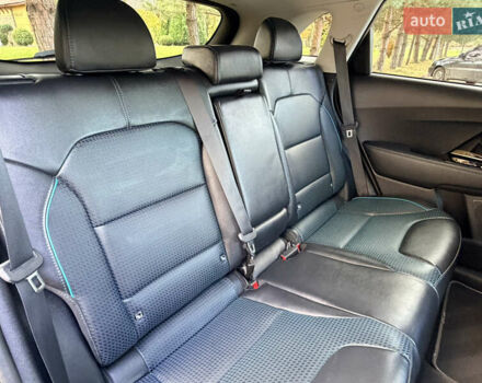 Серый Киа Niro, объемом двигателя 0 л и пробегом 39 тыс. км за 24400 $, фото 24 на Automoto.ua
