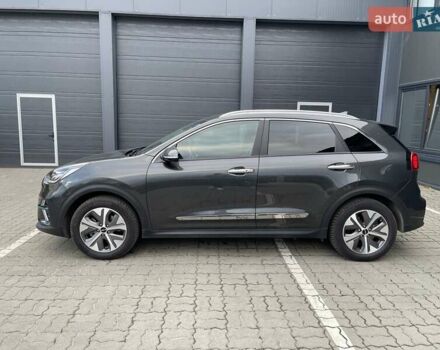 Серый Киа Niro, объемом двигателя 0 л и пробегом 74 тыс. км за 22700 $, фото 2 на Automoto.ua