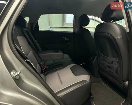 Сірий Кіа Niro, об'ємом двигуна 0 л та пробігом 38 тис. км за 24800 $, фото 73 на Automoto.ua