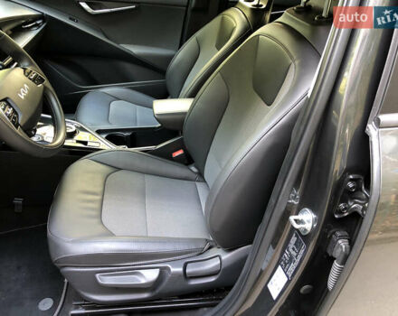 Киа Niro 2022 в Николаеве на Automoto.ua Серый Киа Niro, объемом двигателя 0 л и пробегом 105 тыс. км за 21700 $, фото 8 на Automoto.ua