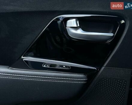 Серый Киа Niro, объемом двигателя 0 л и пробегом 73 тыс. км за 24900 $, фото 78 на Automoto.ua