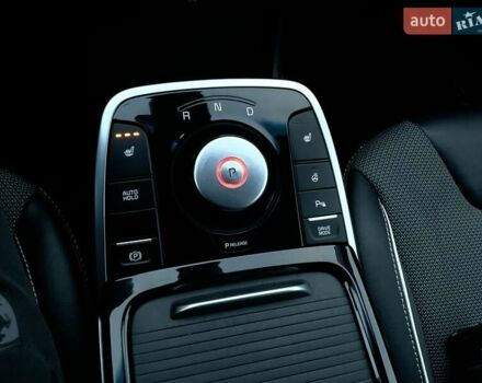 Серый Киа Niro, объемом двигателя 0 л и пробегом 82 тыс. км за 15999 $, фото 35 на Automoto.ua