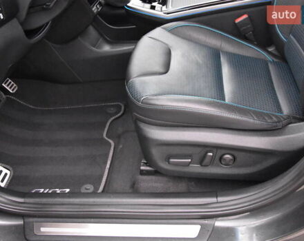 Сірий Кіа Niro, об'ємом двигуна 0 л та пробігом 61 тис. км за 23980 $, фото 21 на Automoto.ua