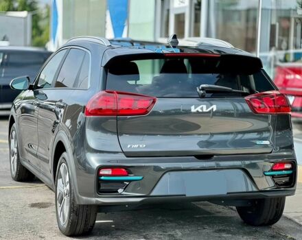 Сірий Кіа Niro, об'ємом двигуна 0 л та пробігом 15 тис. км за 12300 $, фото 5 на Automoto.ua