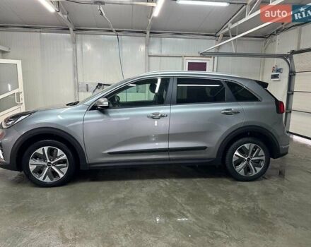 Сірий Кіа Niro, об'ємом двигуна 0 л та пробігом 38 тис. км за 24800 $, фото 17 на Automoto.ua