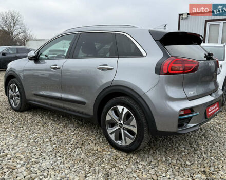 Серый Киа Niro, объемом двигателя 0 л и пробегом 70 тыс. км за 24400 $, фото 17 на Automoto.ua
