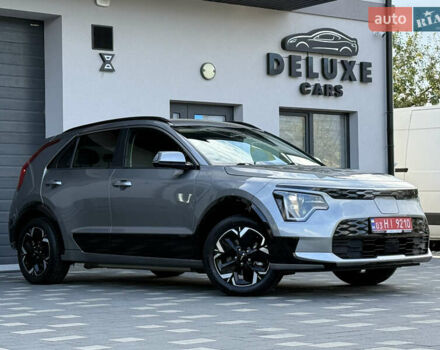 Серый Киа Niro, объемом двигателя 0 л и пробегом 95 тыс. км за 22700 $, фото 5 на Automoto.ua