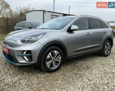 Серый Киа Niro, объемом двигателя 0 л и пробегом 70 тыс. км за 24400 $, фото 15 на Automoto.ua
