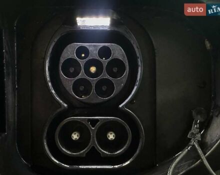 Серый Киа Niro, объемом двигателя 0 л и пробегом 44 тыс. км за 24900 $, фото 27 на Automoto.ua