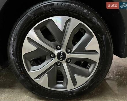 Серый Киа Niro, объемом двигателя 0 л и пробегом 44 тыс. км за 24900 $, фото 26 на Automoto.ua