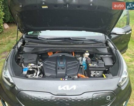 Сірий Кіа Niro, об'ємом двигуна 0 л та пробігом 72 тис. км за 22999 $, фото 109 на Automoto.ua