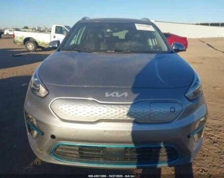 Серый Киа Niro, объемом двигателя 0 л и пробегом 62 тыс. км за 4900 $, фото 5 на Automoto.ua