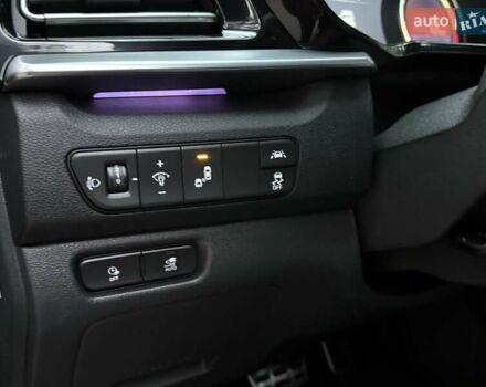 Сірий Кіа Niro, об'ємом двигуна 0 л та пробігом 72 тис. км за 22999 $, фото 46 на Automoto.ua