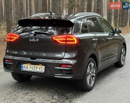 Сірий Кіа Niro, об'ємом двигуна 0 л та пробігом 72 тис. км за 22999 $, фото 31 на Automoto.ua