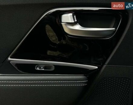 Серый Киа Niro, объемом двигателя 0 л и пробегом 37 тыс. км за 24900 $, фото 78 на Automoto.ua