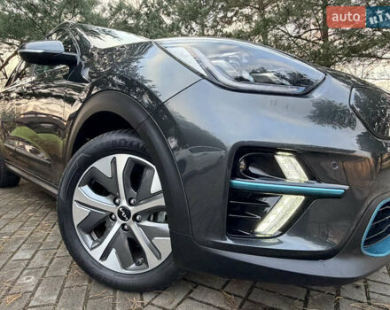 Серый Киа Niro, объемом двигателя 0 л и пробегом 40 тыс. км за 25900 $, фото 2 на Automoto.ua