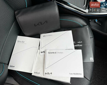 Серый Киа Niro, объемом двигателя 0 л и пробегом 37 тыс. км за 24800 $, фото 61 на Automoto.ua