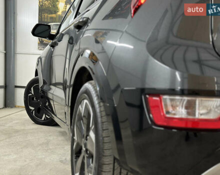 Серый Киа Niro, объемом двигателя 0 л и пробегом 120 тыс. км за 20900 $, фото 50 на Automoto.ua