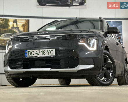 Серый Киа Niro, объемом двигателя 0 л и пробегом 120 тыс. км за 20900 $, фото 28 на Automoto.ua