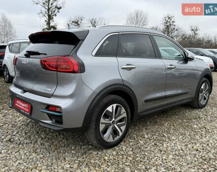 Серый Киа Niro, объемом двигателя 0 л и пробегом 70 тыс. км за 24400 $, фото 21 на Automoto.ua