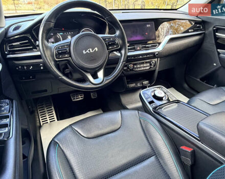 Серый Киа Niro, объемом двигателя 0 л и пробегом 39 тыс. км за 24400 $, фото 18 на Automoto.ua