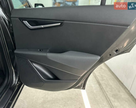 Серый Киа Niro, объемом двигателя 0 л и пробегом 120 тыс. км за 20900 $, фото 84 на Automoto.ua