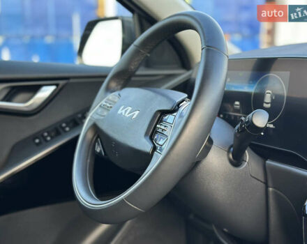 Сірий Кіа Niro, об'ємом двигуна 0 л та пробігом 120 тис. км за 21700 $, фото 84 на Automoto.ua