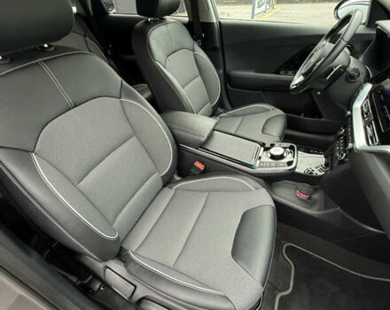 Серый Киа Niro, объемом двигателя 0 л и пробегом 37 тыс. км за 24400 $, фото 31 на Automoto.ua