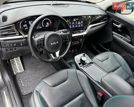 Серый Киа Niro, объемом двигателя 0 л и пробегом 37 тыс. км за 24800 $, фото 34 на Automoto.ua