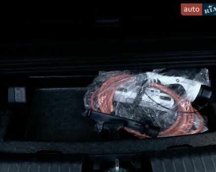 Серый Киа Niro, объемом двигателя 0 л и пробегом 82 тыс. км за 15999 $, фото 34 на Automoto.ua