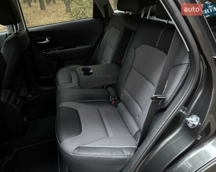 Сірий Кіа Niro, об'ємом двигуна 0 л та пробігом 72 тис. км за 22999 $, фото 73 на Automoto.ua